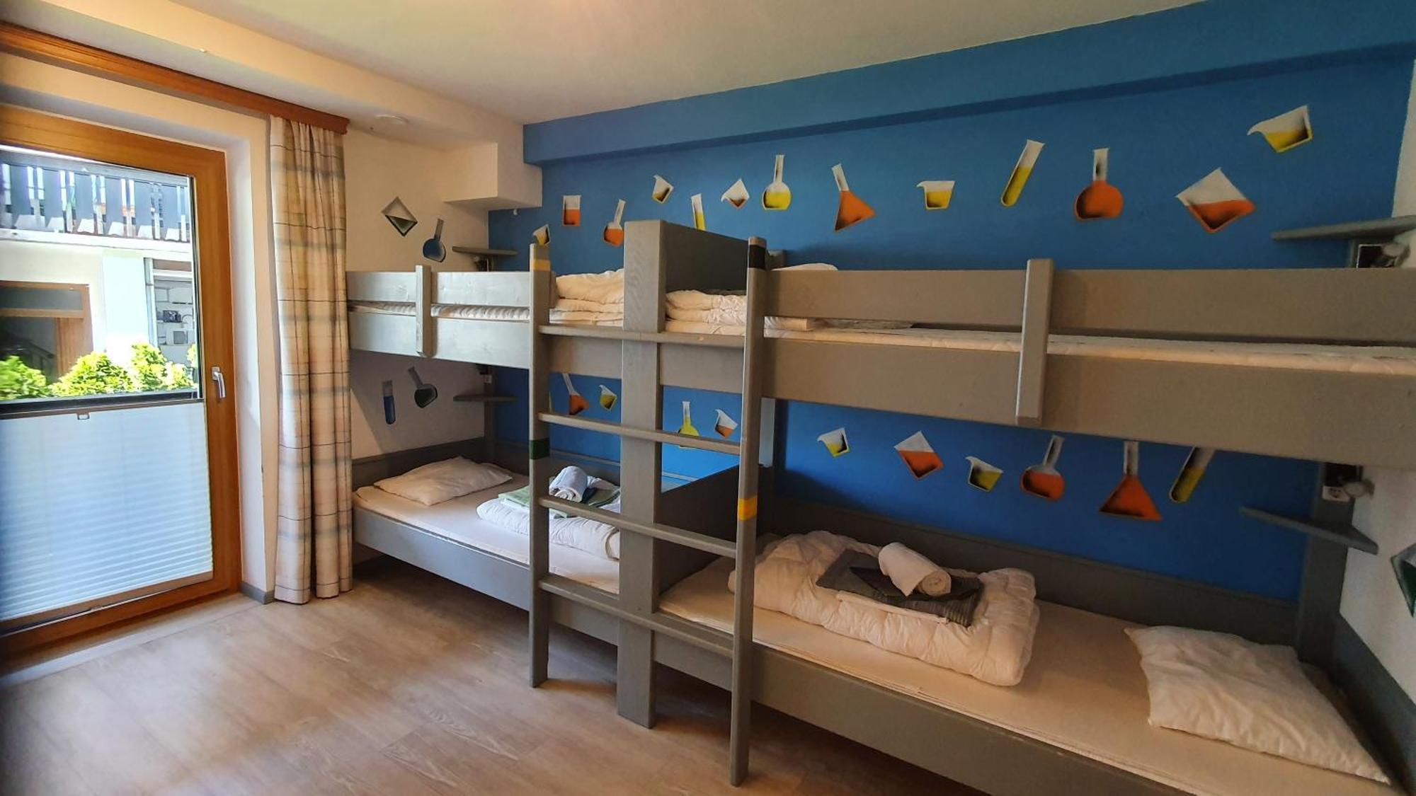 אלמאו Alpking Hostel מראה חיצוני תמונה