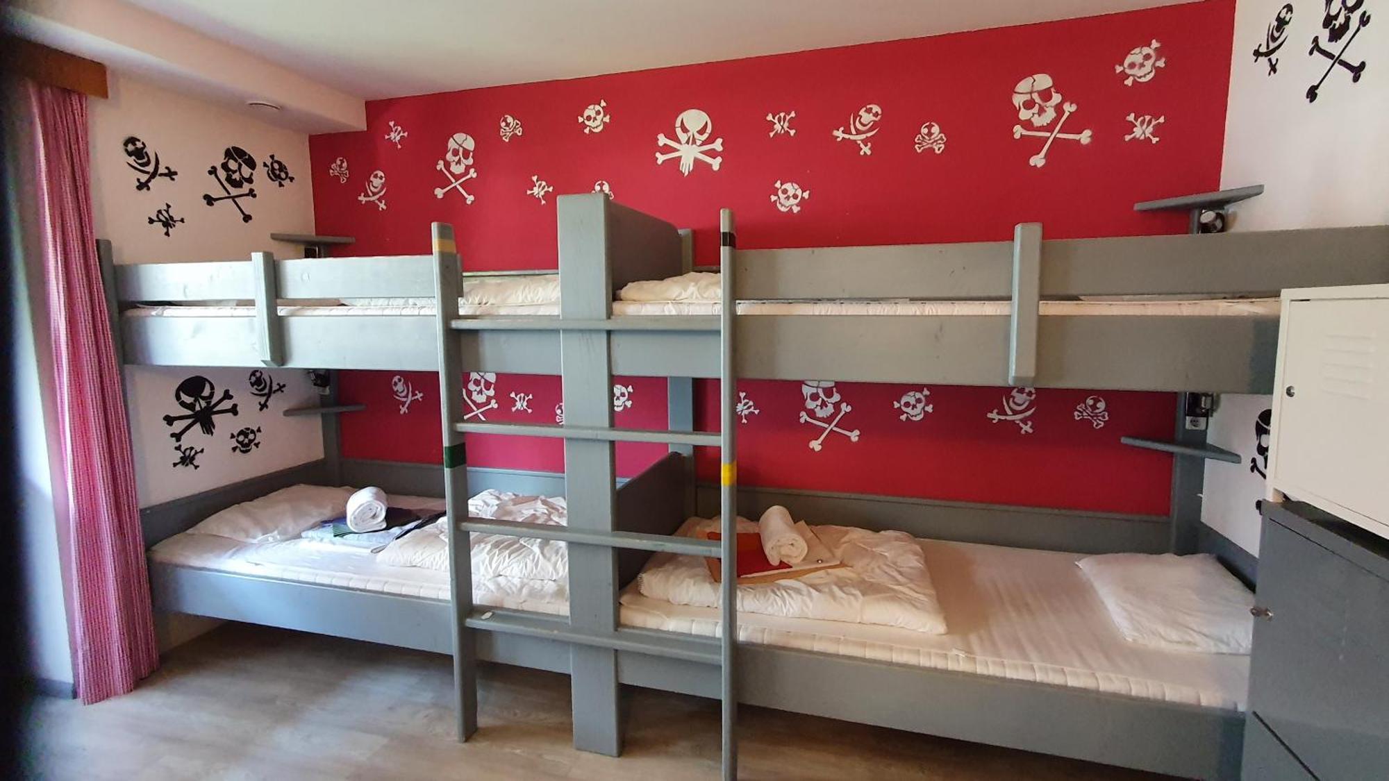 אלמאו Alpking Hostel מראה חיצוני תמונה