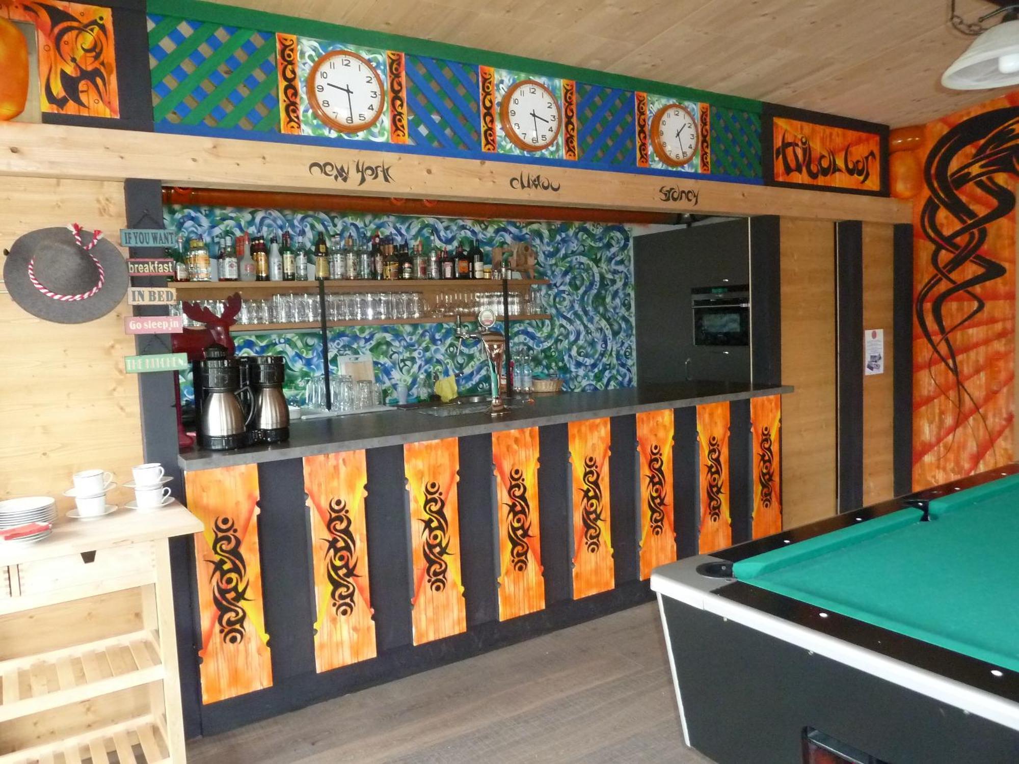 אלמאו Alpking Hostel מראה חיצוני תמונה